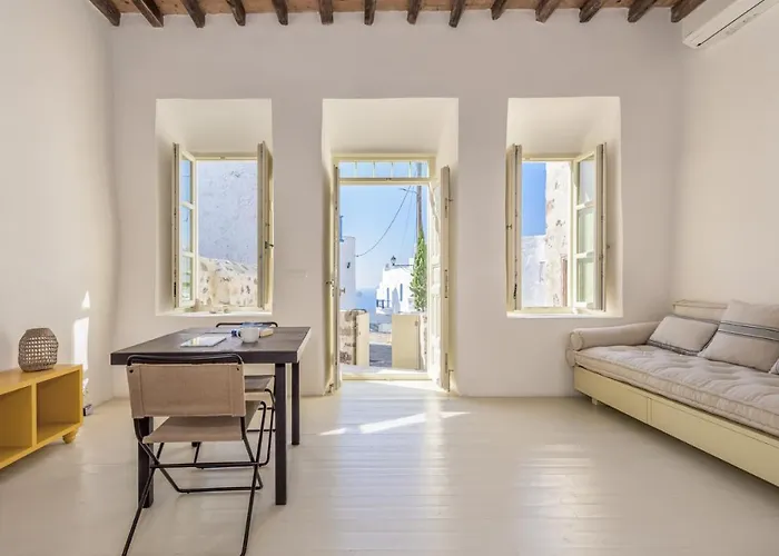 House & Dolce In Plaka (Milos)