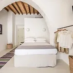 Daire House & Dolce In Plaka (Milos)