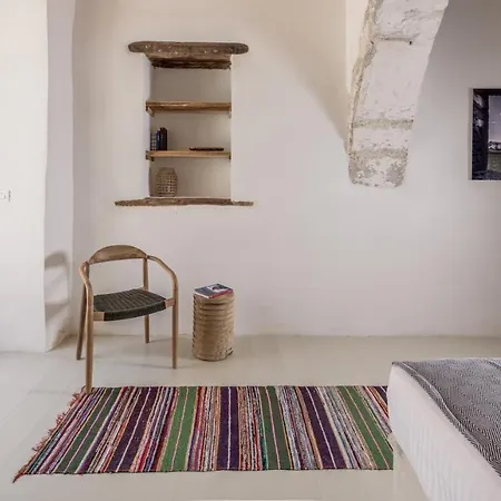 Apartment House & Dolce In Plaka Plaka (Milos)