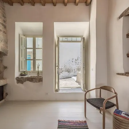 Apartment House & Dolce In Plaka Plaka (Milos)