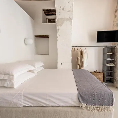 Lejlighed House & Dolce In Plaka (Milos)