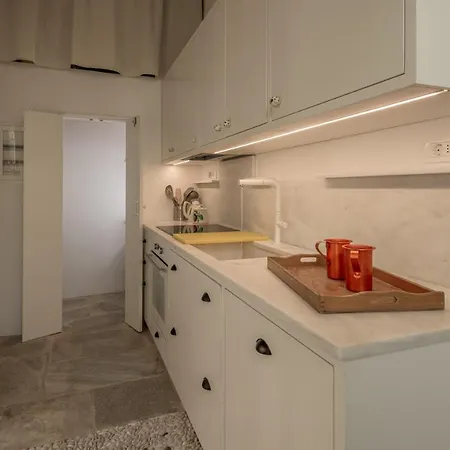 House & Dolce In Plaka Apartment *