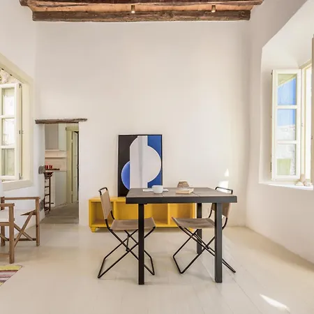 House & Dolce In Plaka (Milos)